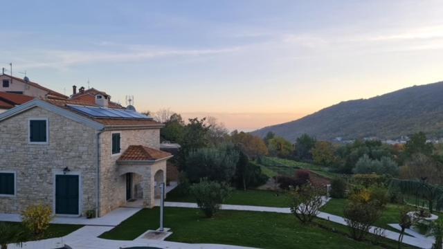 Villa Stonegate Estate - Bonus, Dvije Vile Jedna Cijena! Opatija Exterior photo