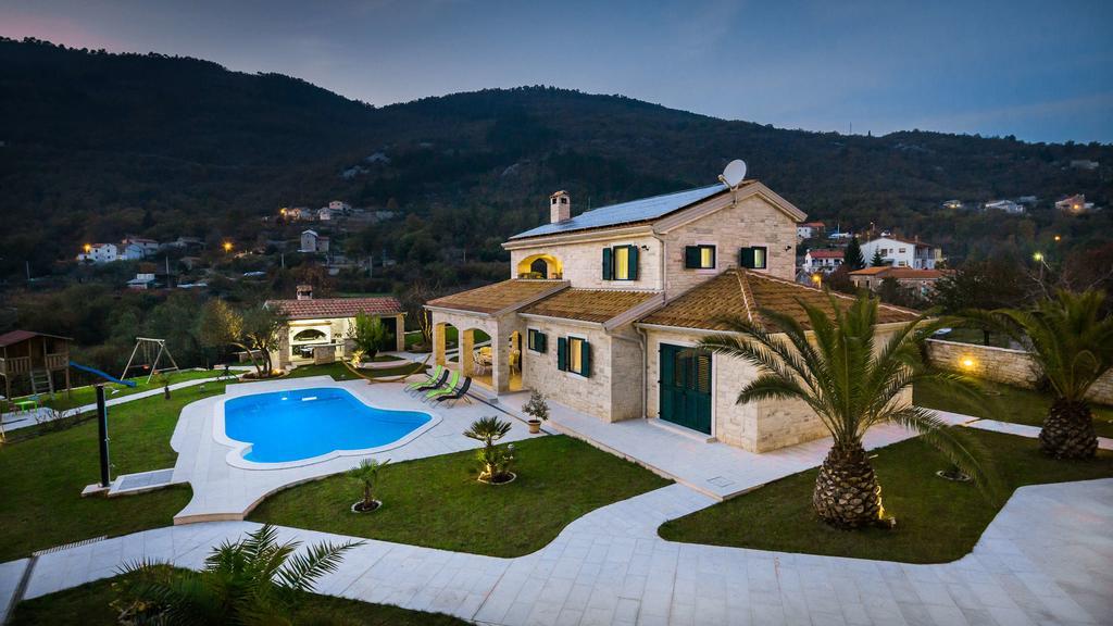 Villa Stonegate Estate - Bonus, Dvije Vile Jedna Cijena! Opatija Exterior photo