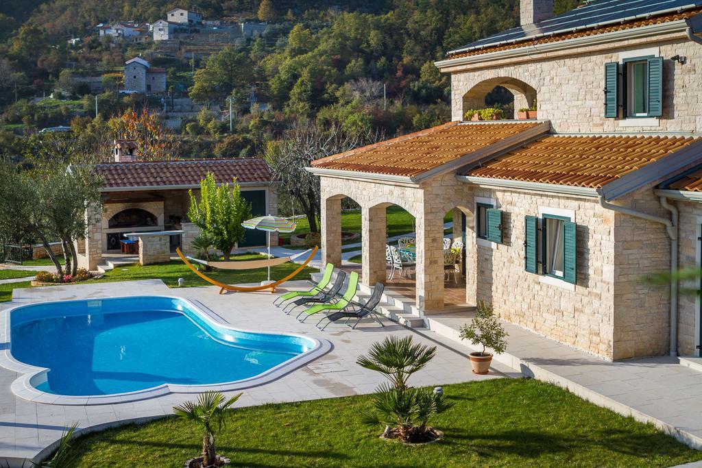 Villa Stonegate Estate - Bonus, Dvije Vile Jedna Cijena! Opatija Exterior photo
